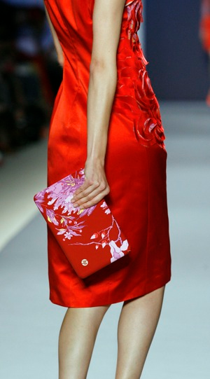 Illustration for article titled HP Vivienne Tam Special Edition Laptop Gets Fashionable Debut on NYC Catwalk